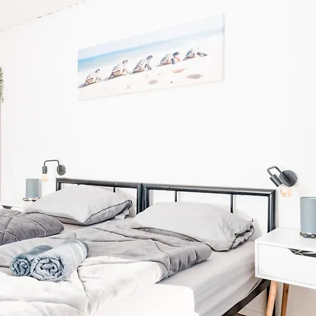 Grosses Familien Oder Monteurappartement, 5 Betten In 3 Zimmer, Prime Video Inklusive, Balkon, Waschmaschine, Spuelmaschine شقة