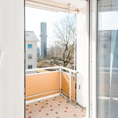 Grosses Familien Oder Monteurappartement, 5 Betten In 3 Zimmer, Prime Video Inklusive, Balkon, Waschmaschine, Spuelmaschine