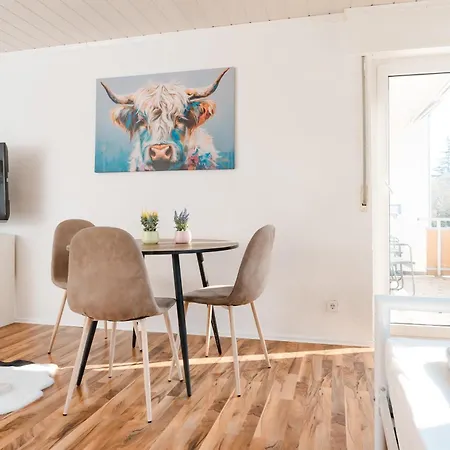 Grosses Familien Oder Monteurappartement, 5 Betten In 3 Zimmer, Prime Video Inklusive, Balkon, Waschmaschine, Spuelmaschine * هايلبرون